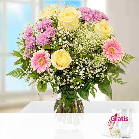 Blumenstrauß Blütenschönheit mit Vase & Ferrero Raffaello