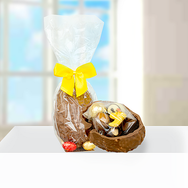 Mandelsplitter-Ei mit Pralinenmischung Mandelsplitter-Ei mit Pralinenmischung