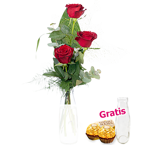 Rosentrio mit <br>Glasvase
